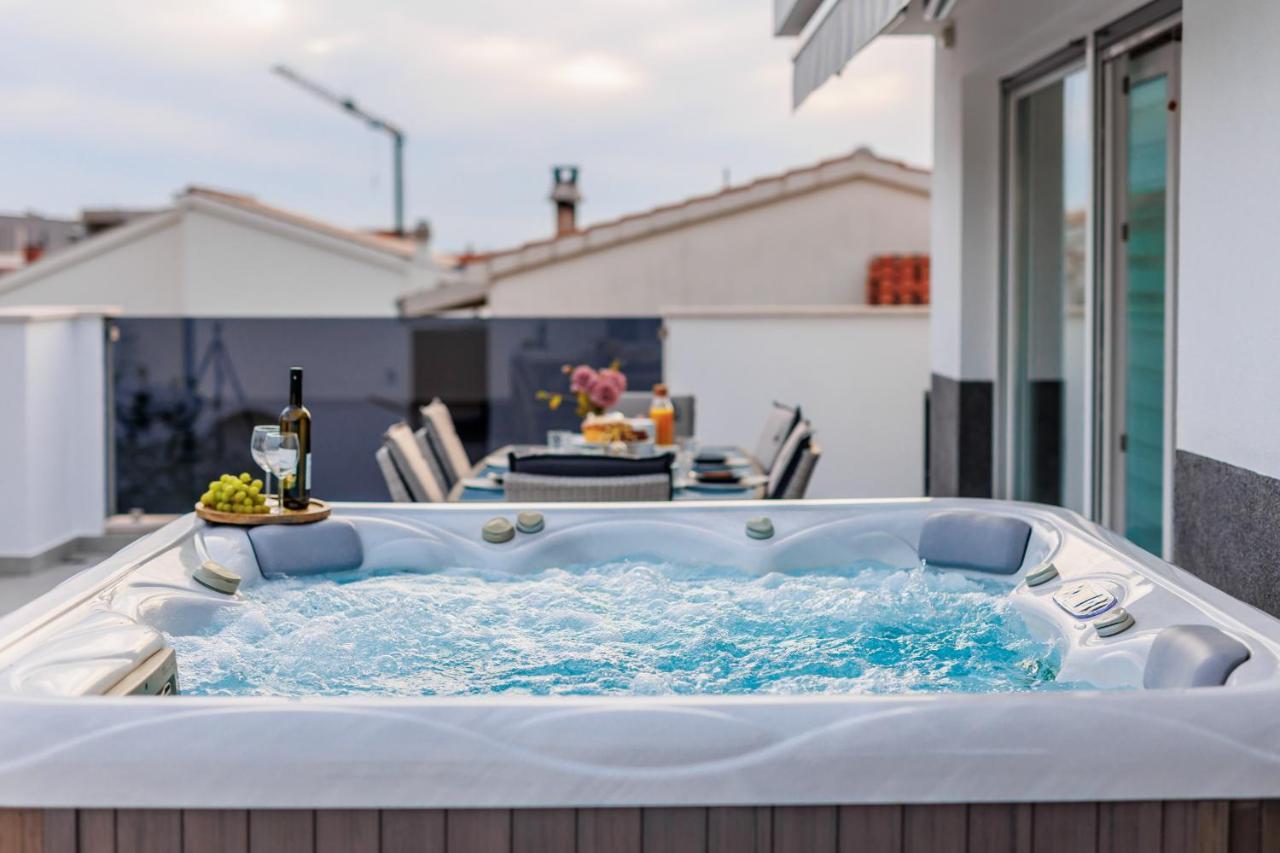 Luxury Kiara
